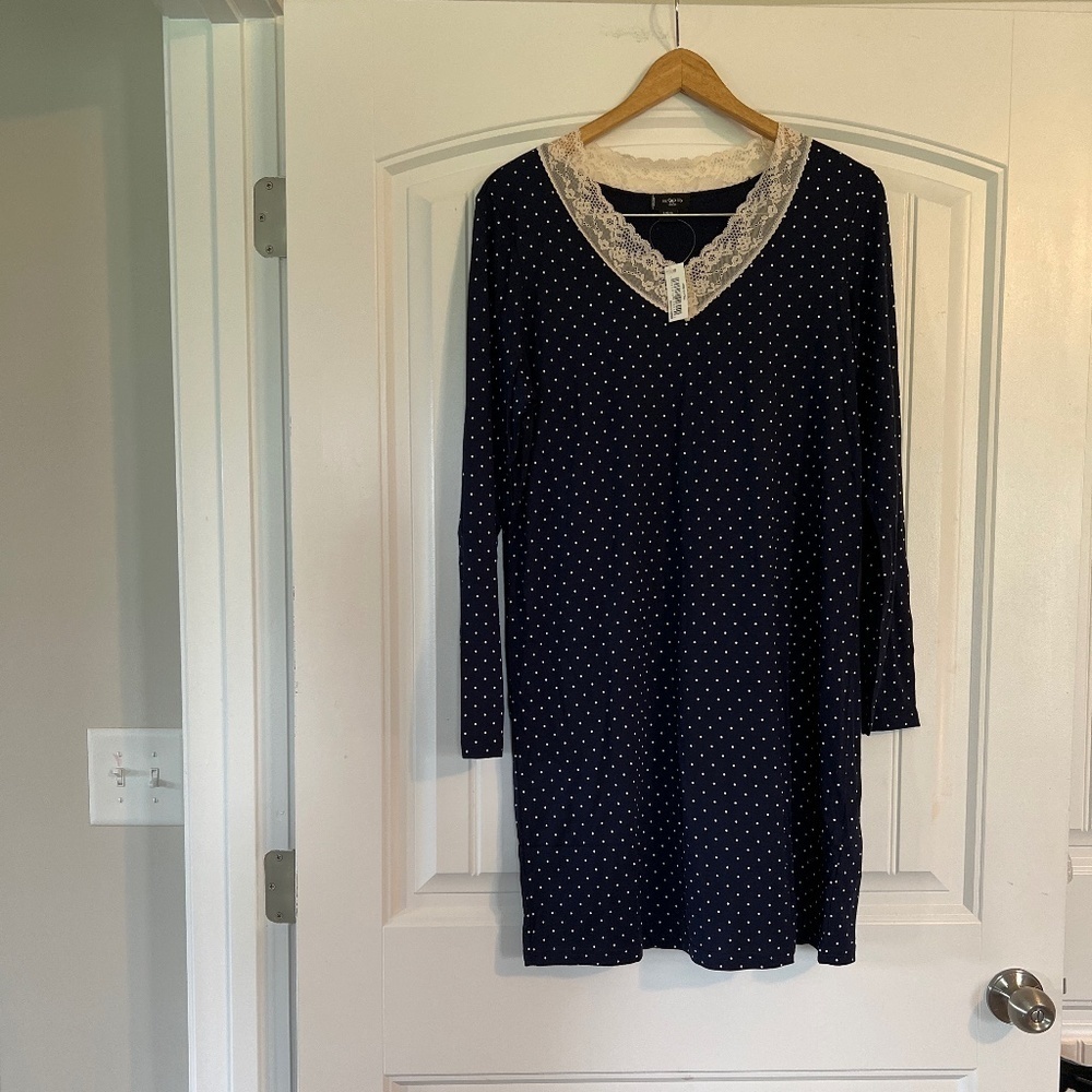 Iris & Lilly of LONDON Polka Dot NiteShirt Size Large